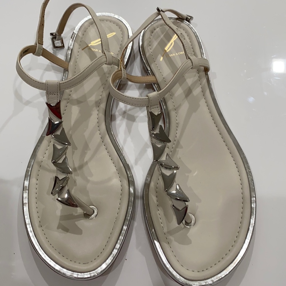 NEW B Brian Atwood sandals